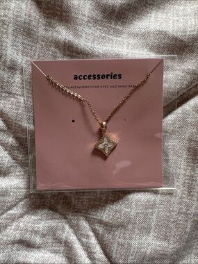 Accessorize Gold and White Star Motif Pendant Necklace